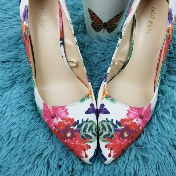 nine west floral pumps